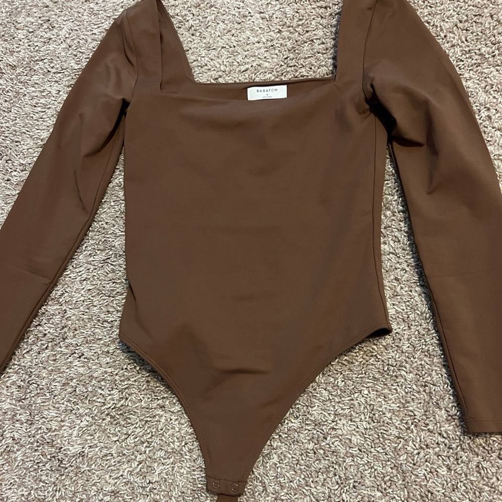 Long sleeve aritizia brown body suit. Size medium.